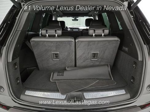 Used 2024 Cadillac XT6 Premium Luxury w/ Technology Package FWD image 21