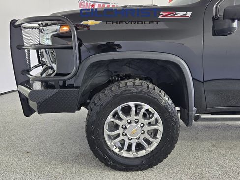Used 2024 Chevrolet Silverado 2500 LTZ w/ LTZ Texas Edition image 8