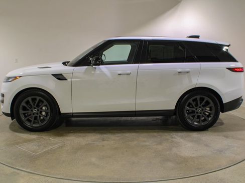 Used 2023 Land Rover Range Rover Sport SE AWD/4WD image 2