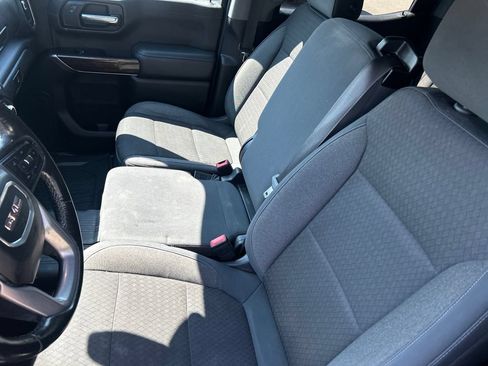 Used 2019 GMC Sierra 1500 SLE w/ X31 Off-Road Package AWD/4WD image 32
