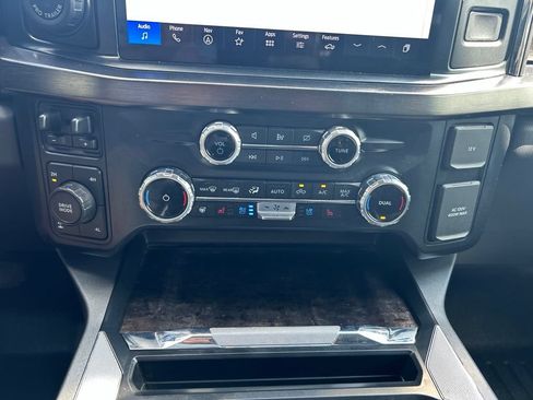 Certified 2023 Ford F250 Lariat w/ Lariat Ultimate Package AWD/4WD image 16