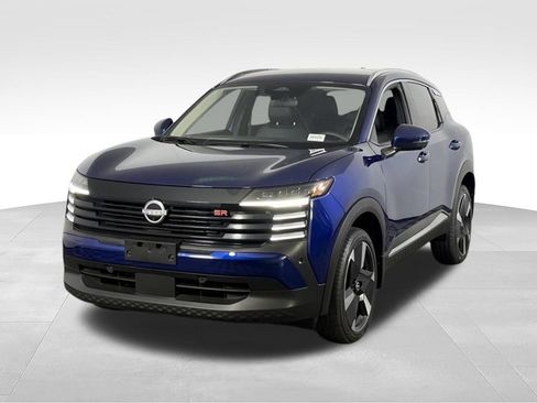 Used 2025 Nissan Kicks SR FWD image 9