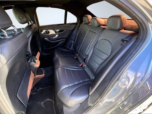 Used 2019 Mercedes-Benz C 300 Sedan image 27