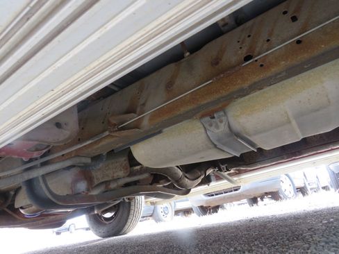 Used 1999 Ford E-150 and Econoline 150 Wagon image 32