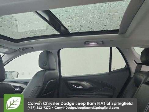 Used 2018 GMC Terrain SLT w/ Preferred Package image 30