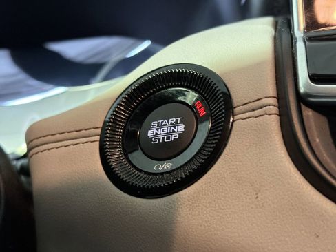 Used 2022 Jeep Compass Limited image 23