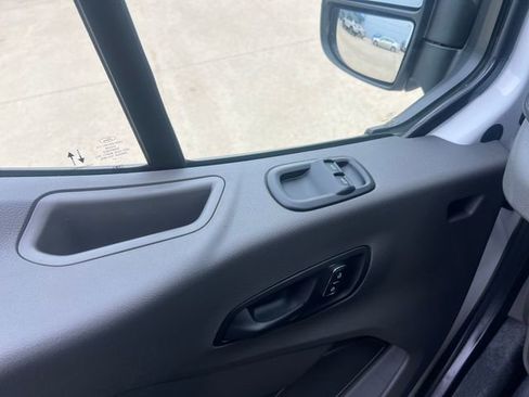 Used 2025 Ford Transit 250 Low Roof w/ Exterior Upgrade Package RWD image 27
