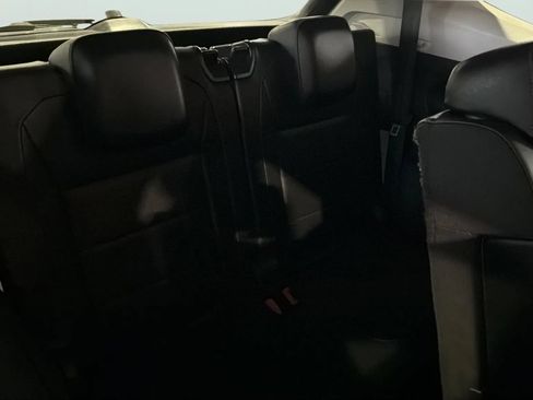 Used 2018 Volkswagen Tiguan SEL FWD image 63