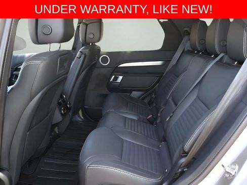 Used 2025 Land Rover Discovery Dynamic SE AWD/4WD image 12