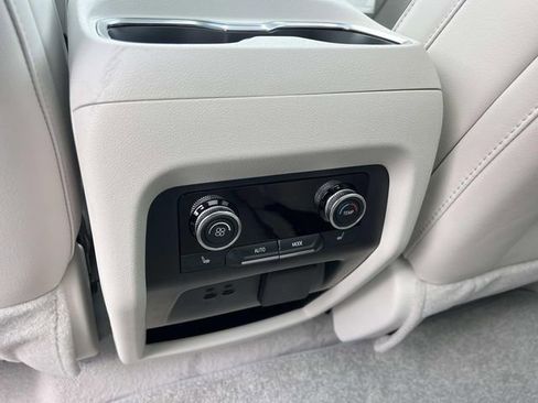 New 2026 Buick Enclave Avenir image 14