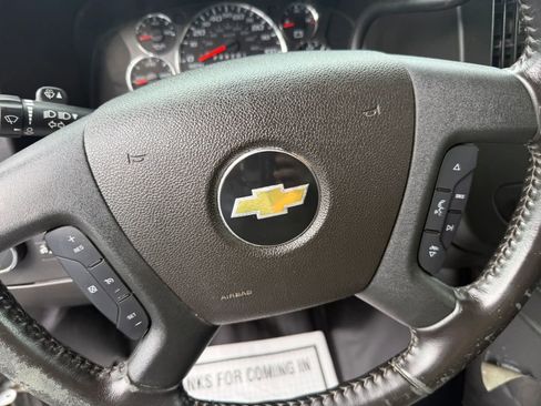 Used 2020 Chevrolet Express 3500 LS RWD image 18