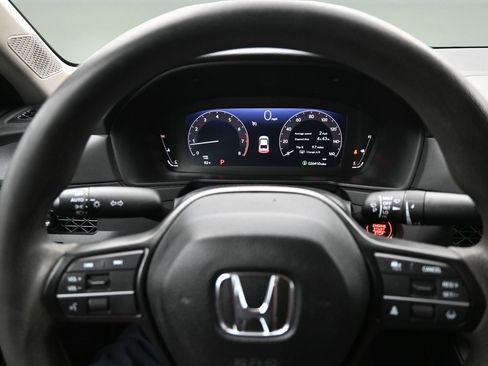 Used 2023 Honda Accord EX image 14