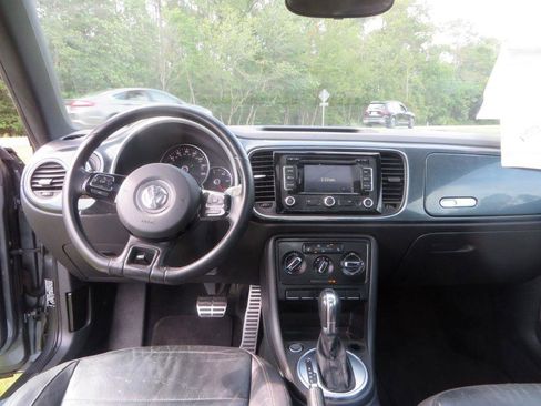 Used 2012 Volkswagen Beetle Turbo FWD image 11