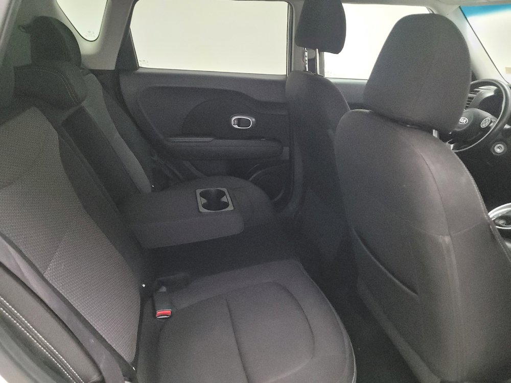 Used 2019 Kia Soul + FWD image 19