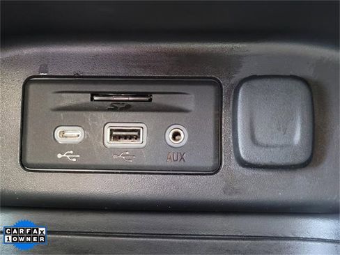 Used 2022 Chevrolet Equinox LT image 31