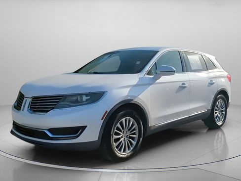 Used 2016 Lincoln MKX Select image 11