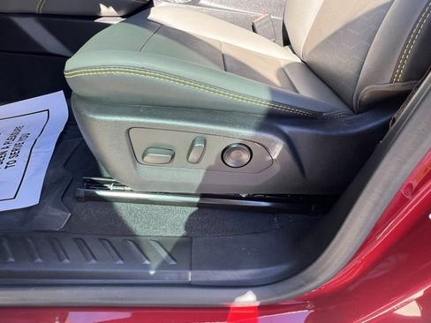 Used 2024 Chevrolet Colorado ZR2 w/ ZR2 Convenience Package III image 13