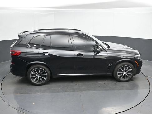 Used 2020 BMW X5 M50i AWD/4WD image 33