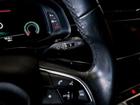 Used 2021 Audi Q7 3.0T Premium image 41