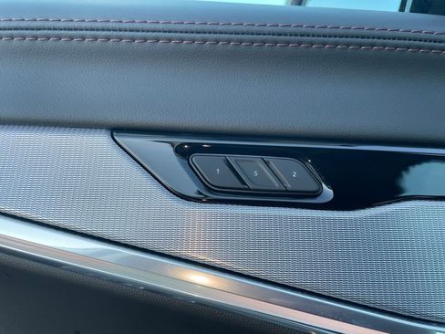 Used 2025 Jeep Wagoneer S Launch Edition w/ Trailer Tow Group image 38