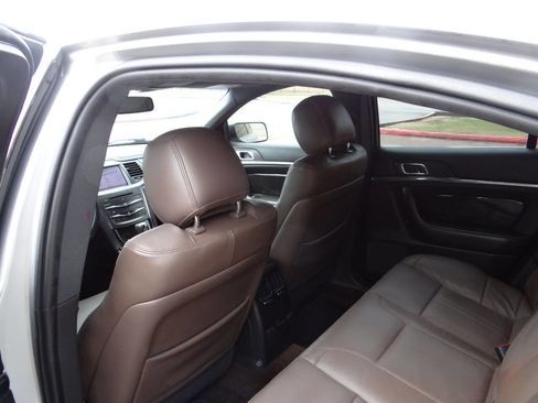 Used 2013 Lincoln MKS AWD image 27