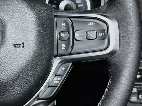 New 2026 RAM 1500 Big Horn AWD/4WD image 31