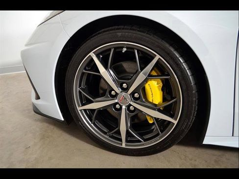 Used 2024 Chevrolet Corvette Stingray Premium Cpe w/ 3LT RWD image 8