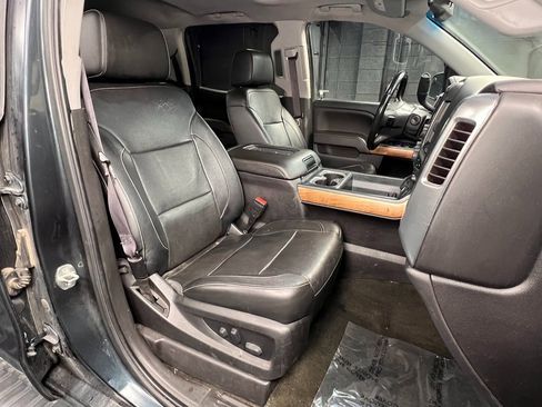 Used 2017 Chevrolet Silverado 1500 LTZ w/ Sport Package image 4