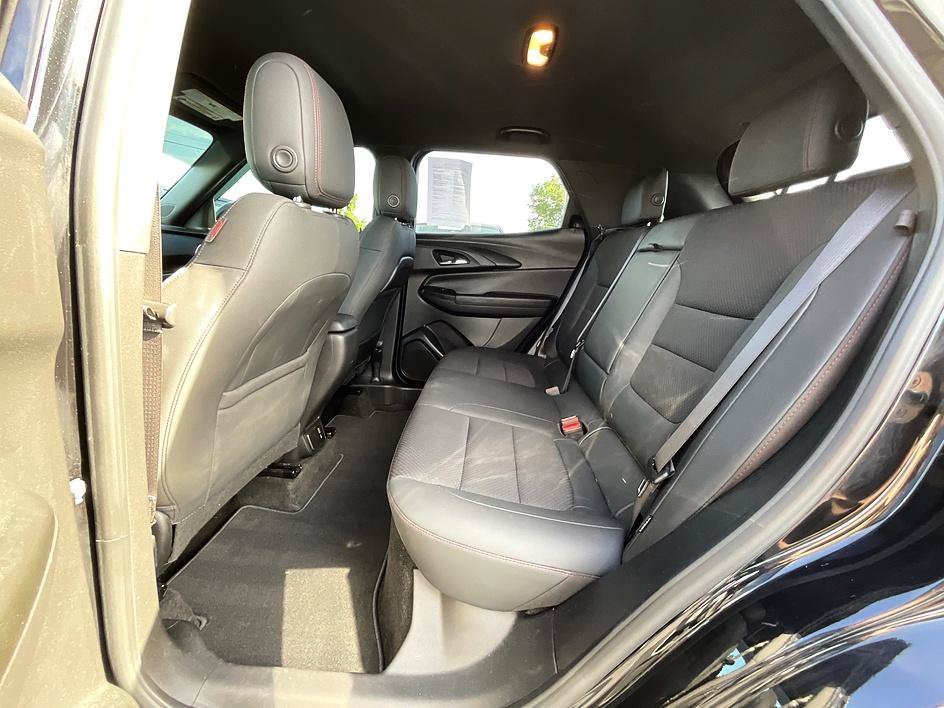 Used 2021 Chevrolet TrailBlazer RS w/ Convenience Package FWD image 29