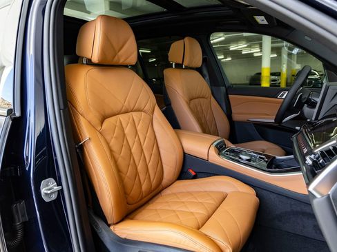 New 2026 BMW X5 xDrive50e image 33