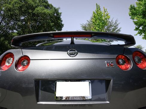 Used 2011 Nissan GT-R Premium AWD/4WD image 75