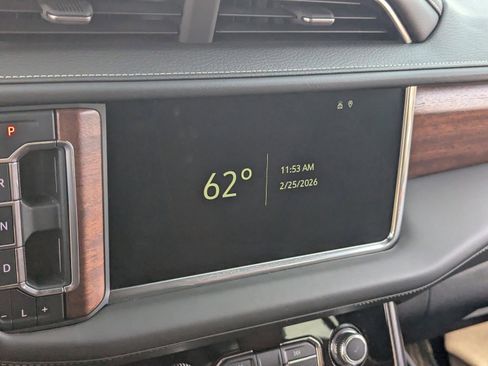 Used 2023 GMC Yukon XL Denali Ultimate image 27