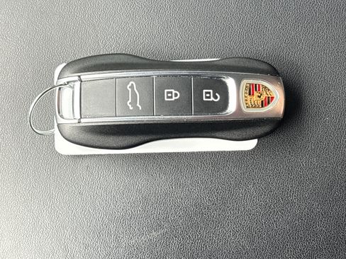 Used 2024 Porsche Cayenne S AWD/4WD image 36