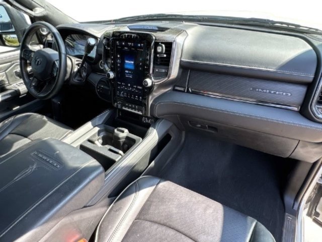 Used 2024 RAM 2500 Limited AWD/4WD image 18