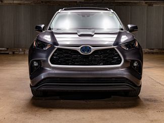 Used 2023 Toyota Highlander XLE video 2