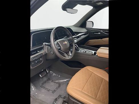 Certified 2024 Cadillac Escalade Sport w/ LPO, ONYX Package AWD/4WD image 10