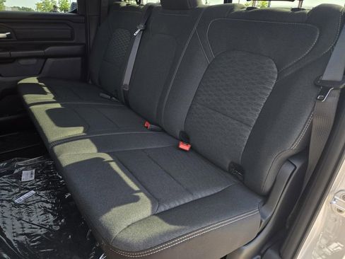 New 2026 RAM 1500 Express AWD/4WD image 13