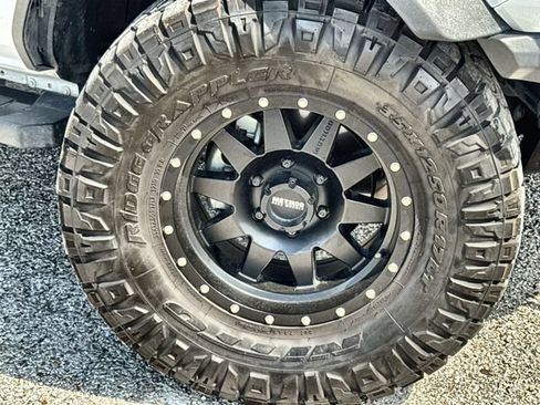Used 2023 Ford Bronco Wildtrak AWD/4WD image 10