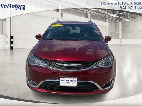 Used 2020 Chrysler Pacifica Touring-L FWD image 7