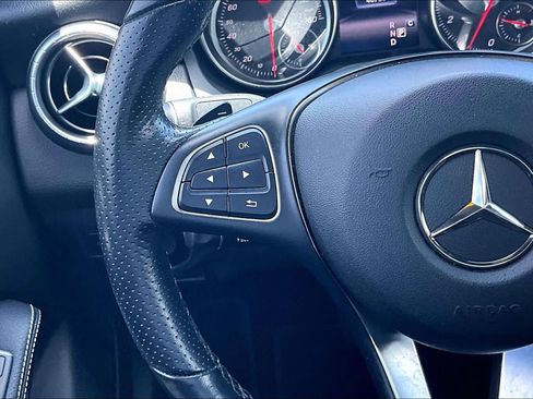 Used 2019 Mercedes-Benz CLA 250 image 24