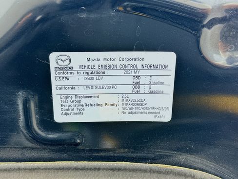 Used 2021 MAZDA MAZDA3 s FWD image 19
