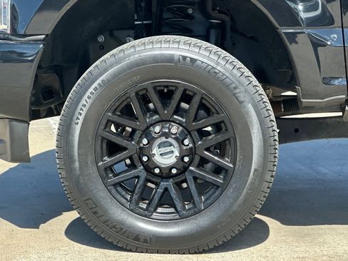 Used 2019 Ford F250 Lariat w/ Lariat Value Package image 28