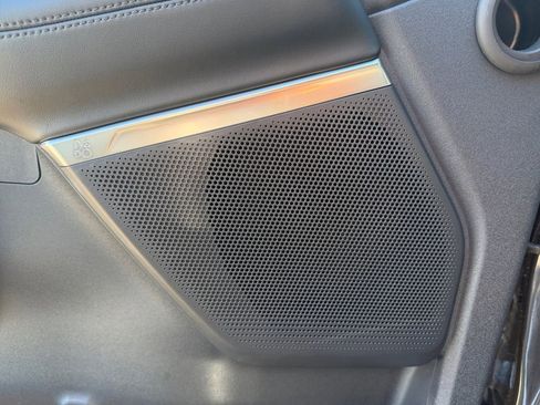 Used 2025 Ford Expedition Tremor AWD/4WD image 31