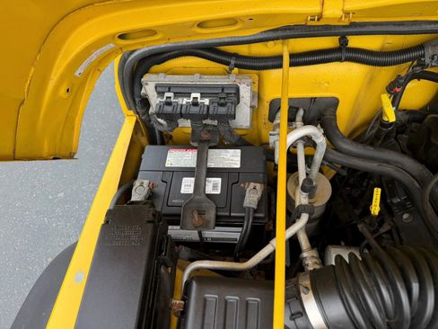 Used 2002 Jeep Wrangler X AWD/4WD image 40