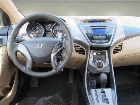Used 2013 Hyundai Elantra GLS FWD image 22