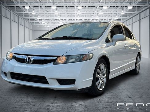 Used 2010 Honda Civic LX image 1