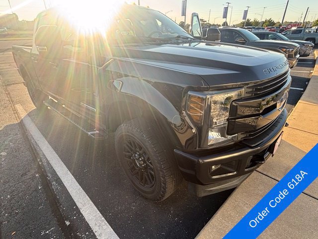 Used 2019 Ford F350 Lariat AWD/4WD image 9