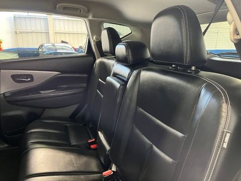 Used 2023 Nissan Murano SV AWD/4WD image 19