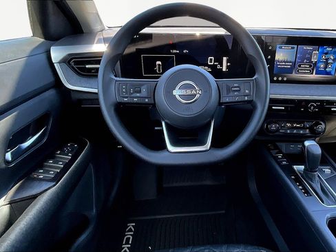 New 2026 Nissan Kicks SV AWD/4WD image 9