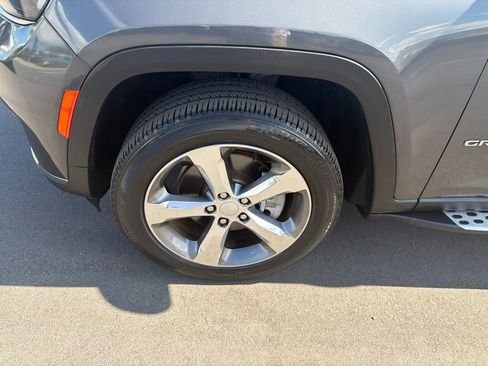 Used 2021 Jeep Grand Cherokee L Limited AWD/4WD image 9